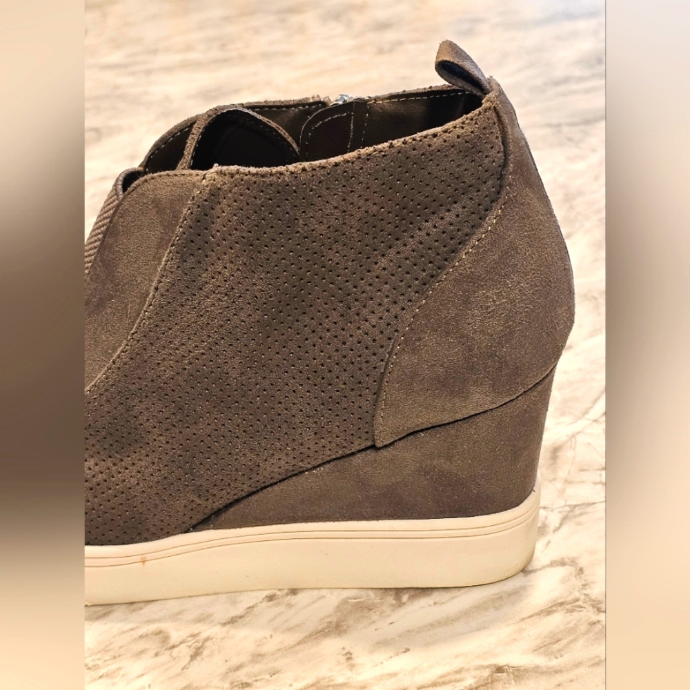 MIA Hidden Wedges - Picture 3 of 6